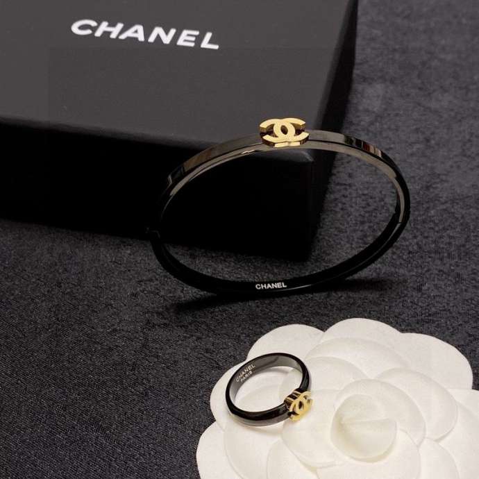 Picture of Chanel Bracelet _SKUChanelbracelet1lyx192733